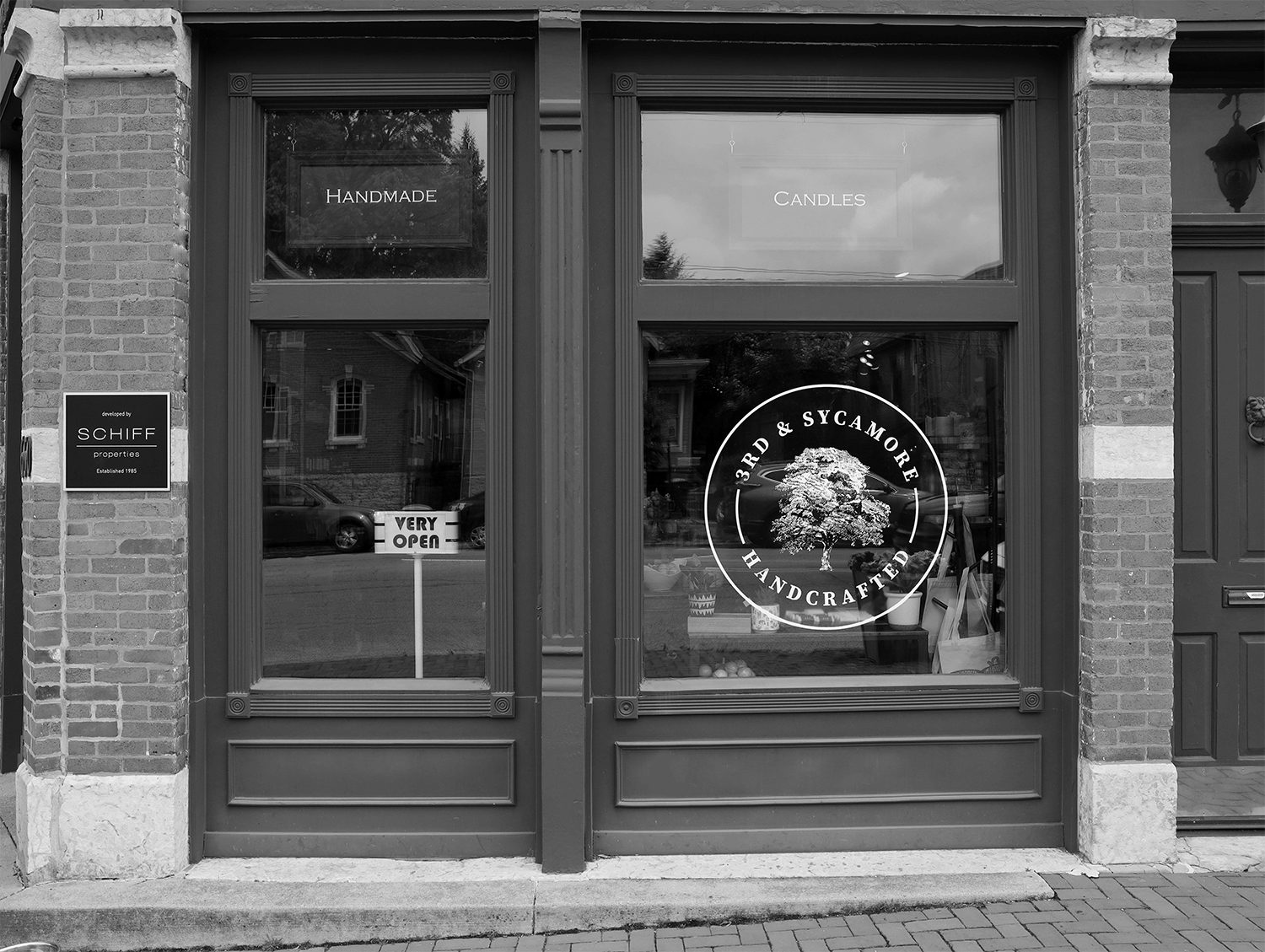 Our Story | Lush Handmade Bath, Body & Luxe Candles | 3rd & Sycamore